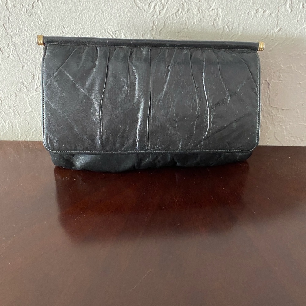 Beautiful Vintage bag clutch purse 50’s-60’s black leather perfect Mardone USA